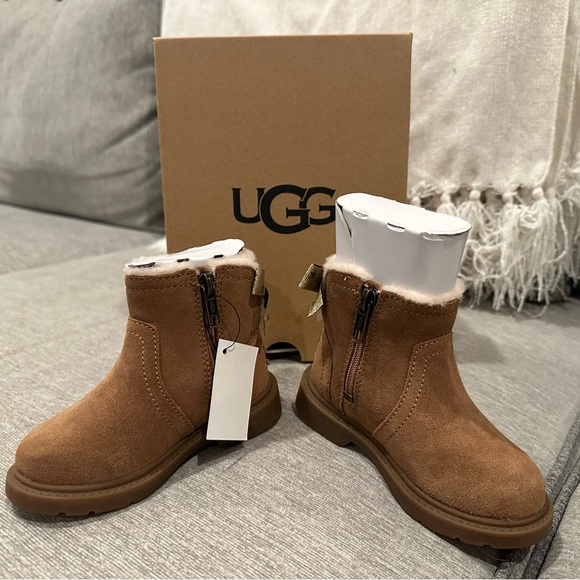 UGG T Lynde - 7 Toddler - Picture 3 of 4